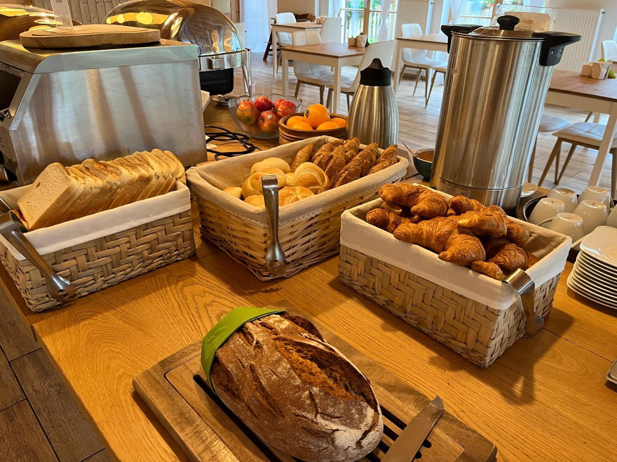 Seehotel Am Hallstaettersee Modern Rooms โอเบอร์ทราวน์ ภายนอก รูปภาพ